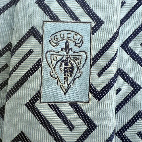 Gucci Silk Stylish Geometric Patterned Tie - Picture 7 of 10